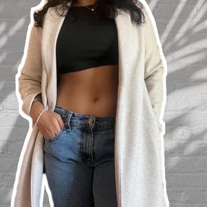 Zara woolen coat in color beige/cream. Size S